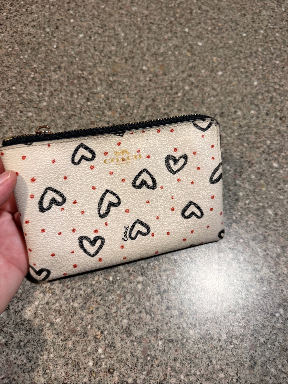 Coach Cream Heart Print Zip Card Case wristlet